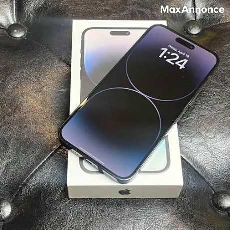 Jolie Iphone 14 Pro Max de mirabel  Très bonne état toujours